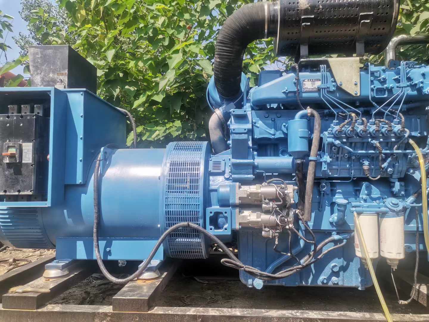 华亭详细说明降低 800kW 柴油发电机输出电流波动的方法